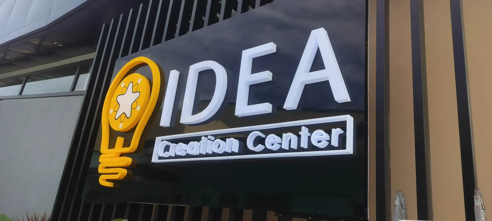 Idea Creation Center - 3D acrylic build-up